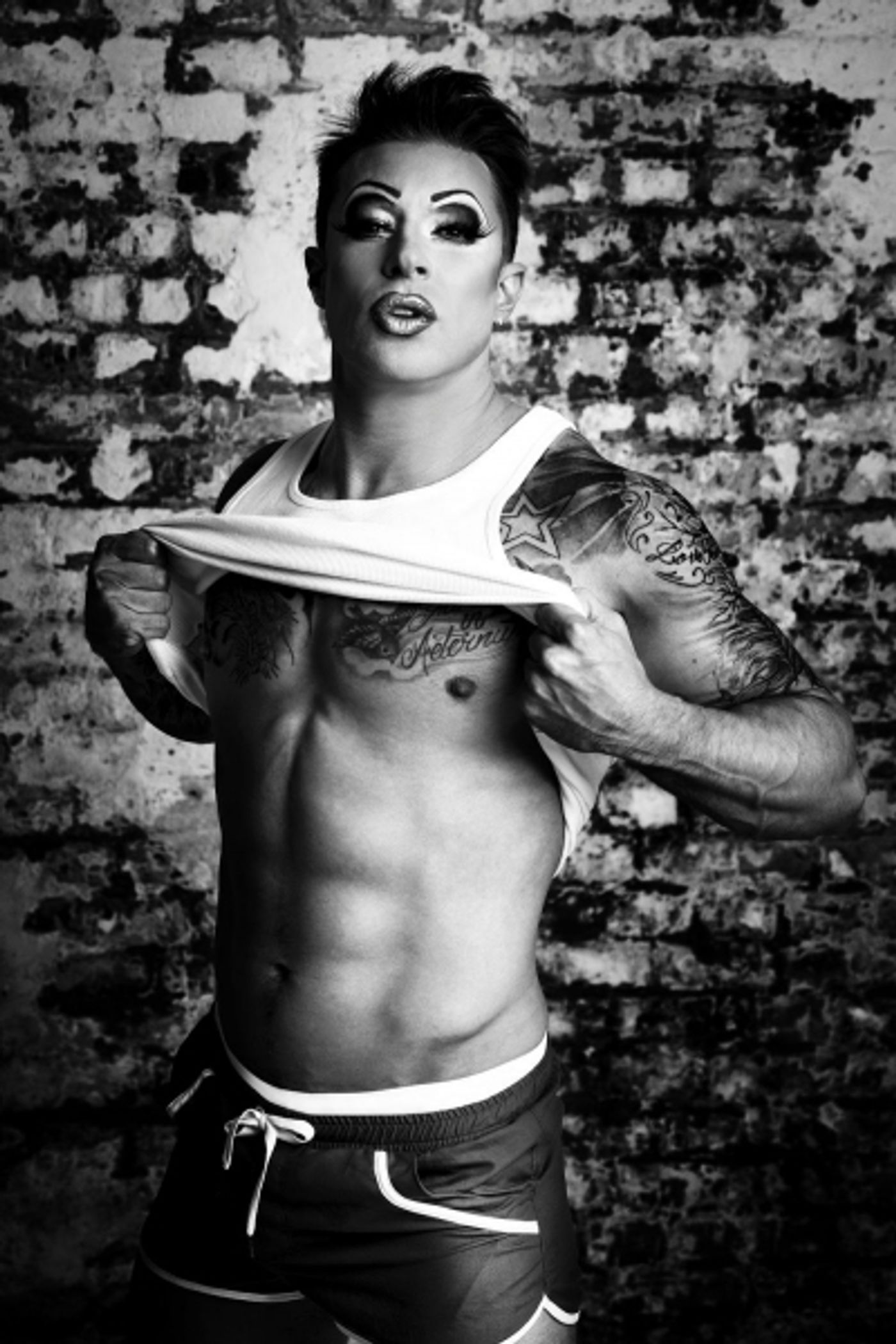 Photo Flash: Duncan James Preps for PRISCILLA QUEEN OF THE DESERT UK Tour  Image
