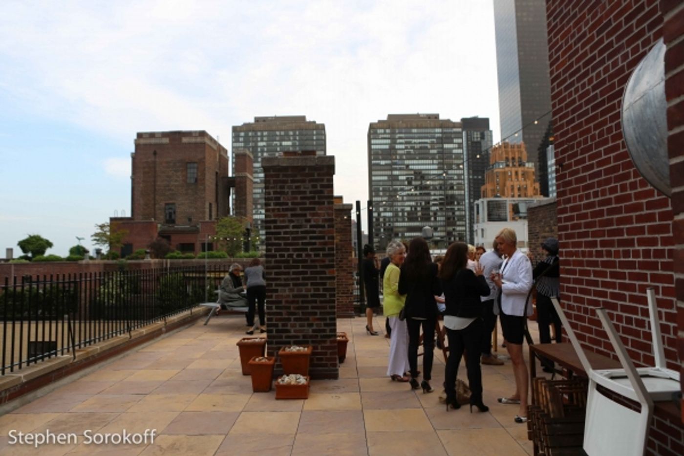 Photo Coverage: Tommy Tune Brings Home Lifetime Achievement Tony Award Photo Coverage: Tommy Tune Brings Home Lifetime Achievement Tony Award Image