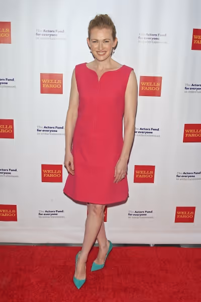 Mireille Enos Photo