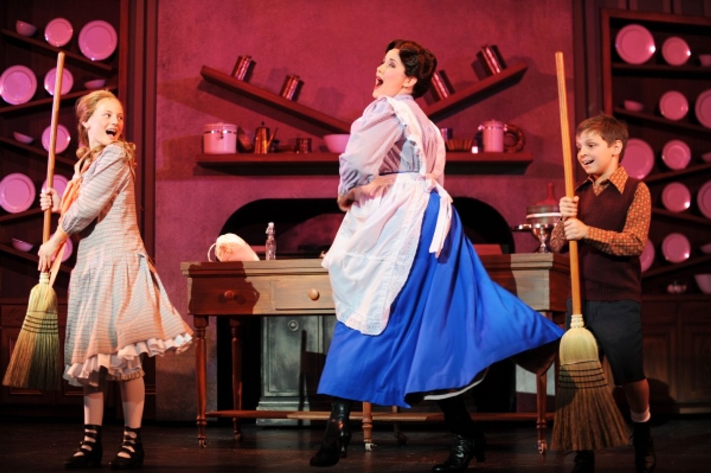 Photo Flash: First Look at Pittsburgh CLO's MARY POPPINS  Image