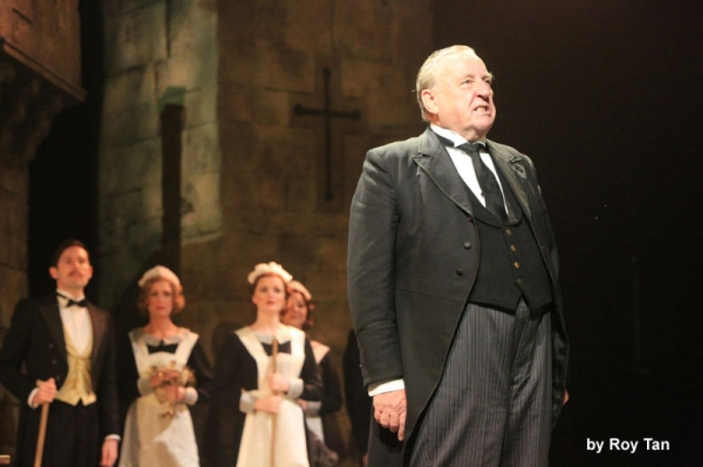 Photo Flash Exclusive: New Look at Richard Fleeshman, Summer Strallen & More in Chichester's A DAMSEL IN DISTRESS  Image