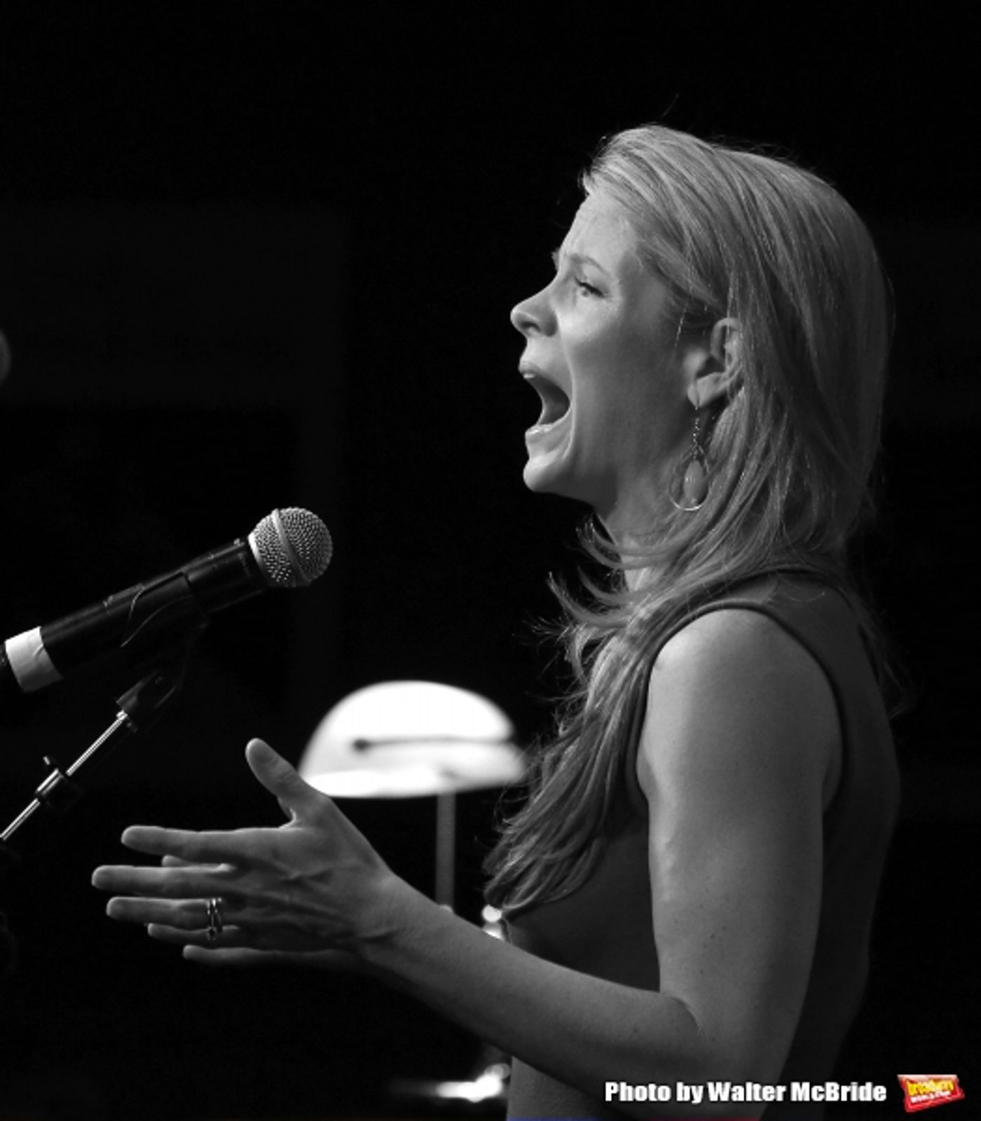 Photo Coverage: THE KING AND I Cast Celebrates Album Release at Barnes & Noble Image