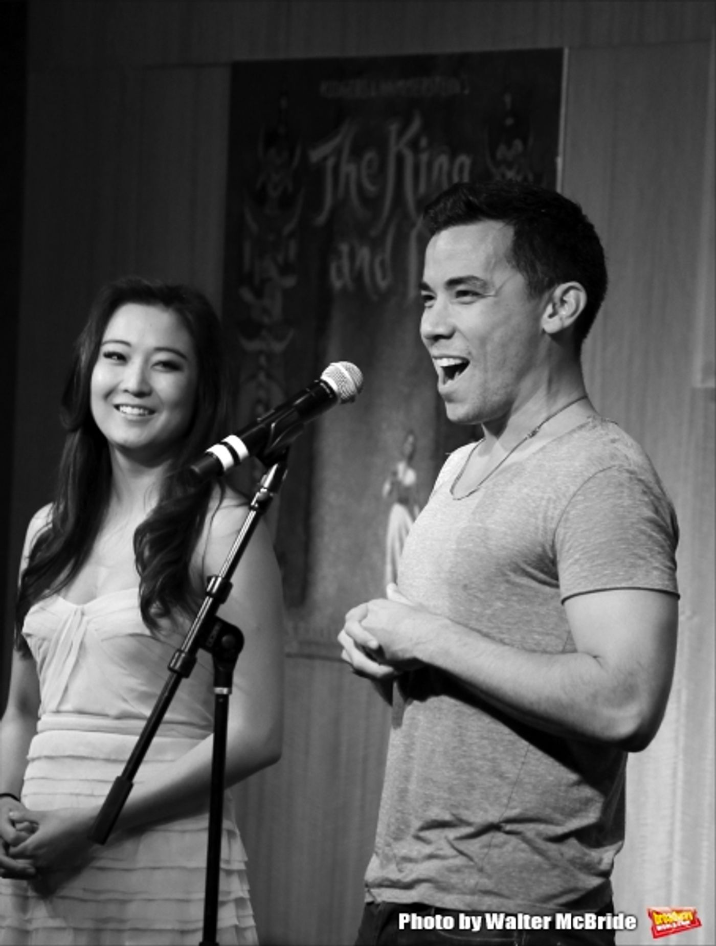Photo Coverage: THE KING AND I Cast Celebrates Album Release at Barnes & Noble Image