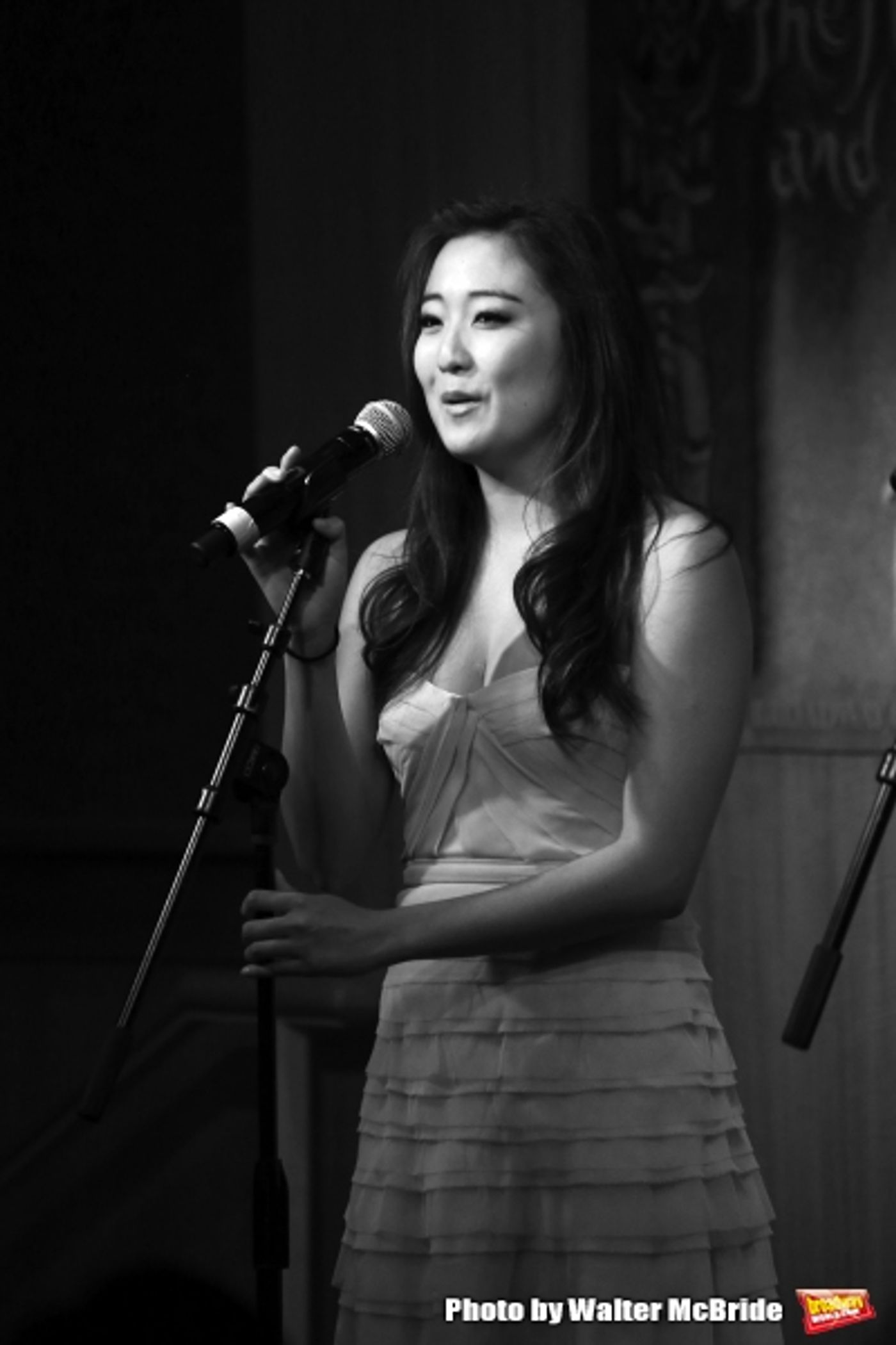 Photo Coverage: THE KING AND I Cast Celebrates Album Release at Barnes & Noble Image
