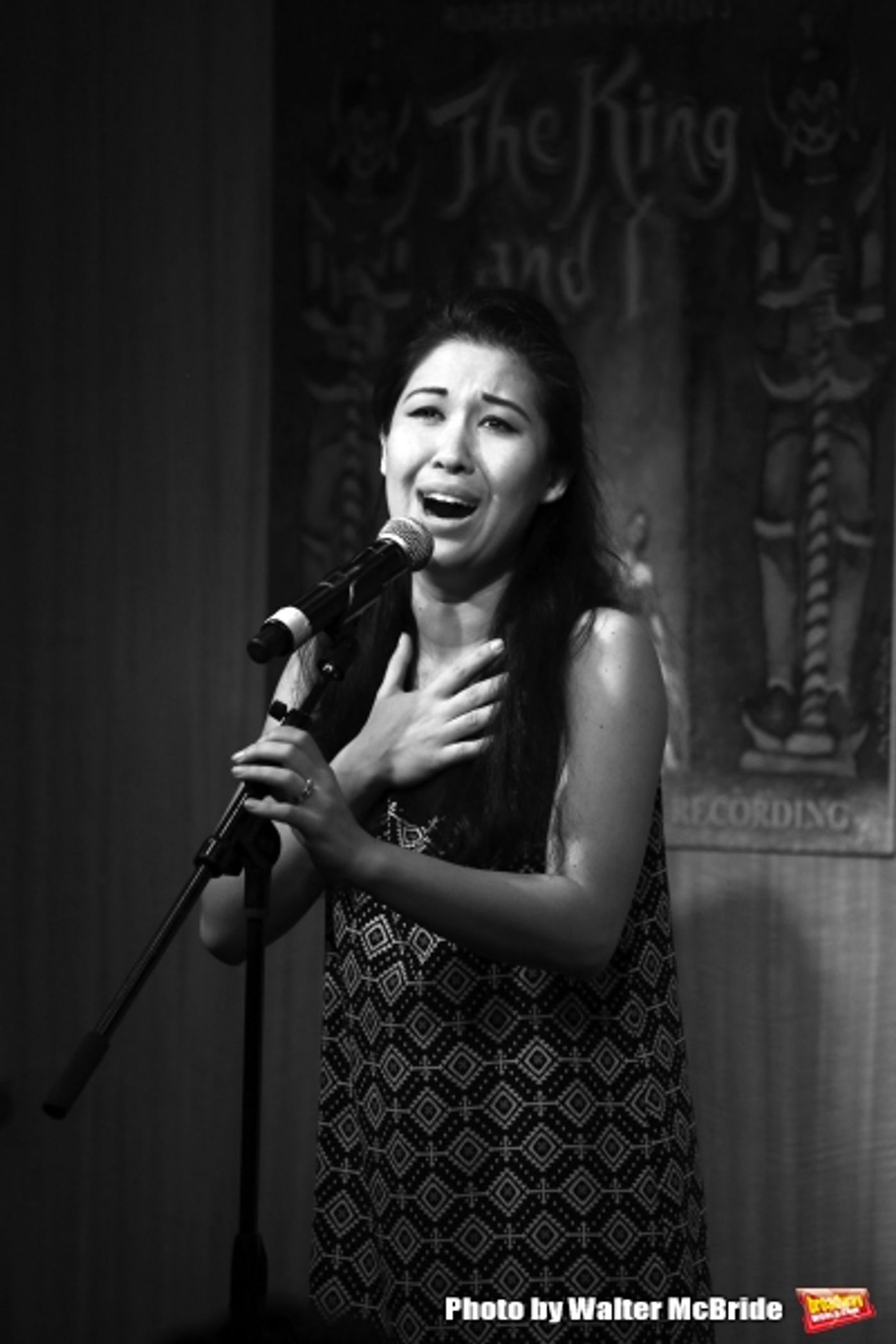 Photo Coverage: THE KING AND I Cast Celebrates Album Release at Barnes & Noble Image