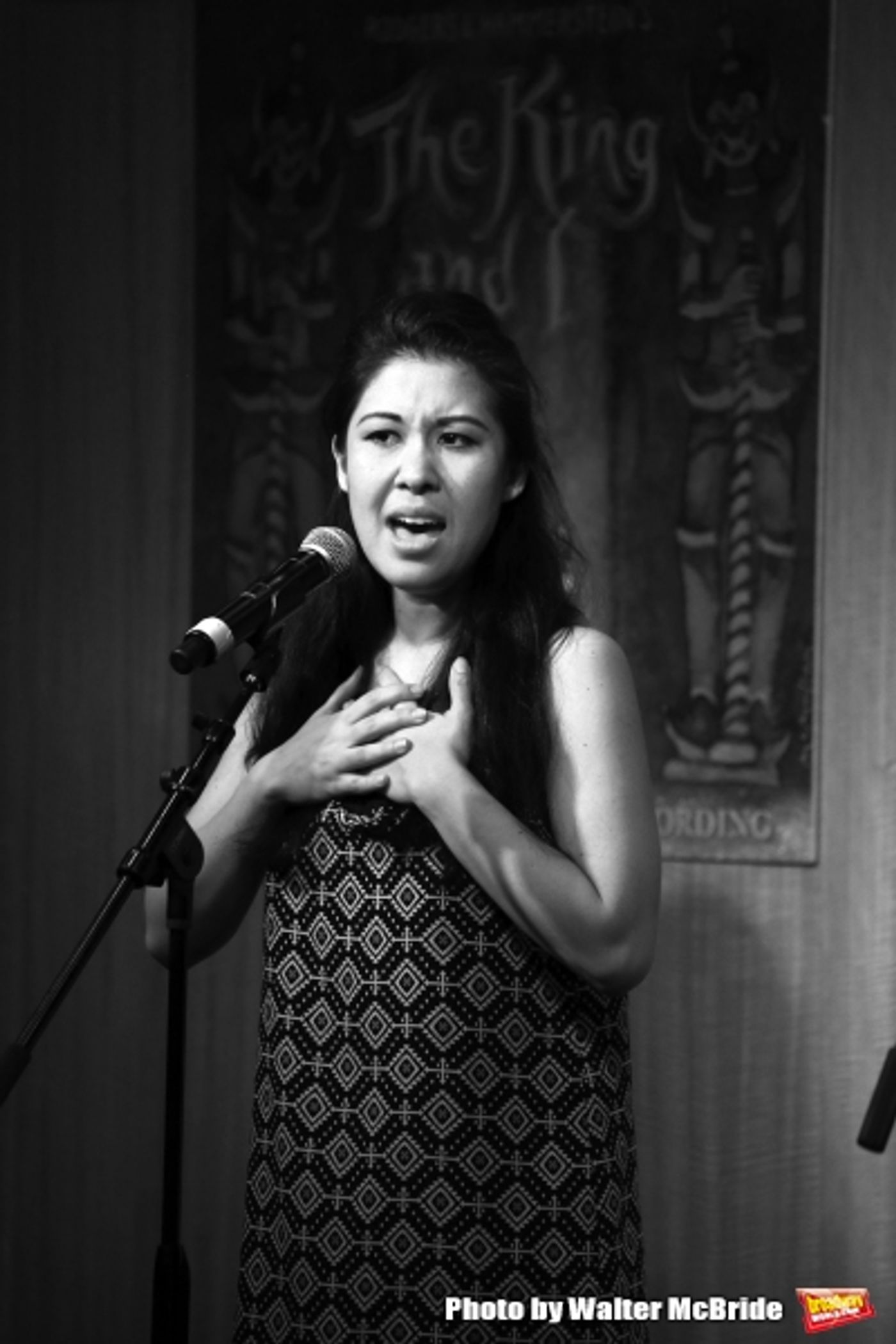 Photo Coverage: THE KING AND I Cast Celebrates Album Release at Barnes & Noble Image