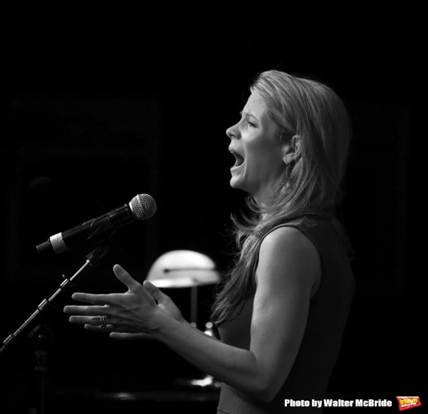Photo Coverage: THE KING AND I Cast Celebrates Album Release at Barnes & Noble Image