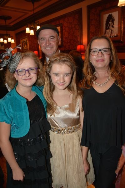 Milly Shapiro, Eric Shapiro, Abigail Shapiro and Michelle Shapiro Photo