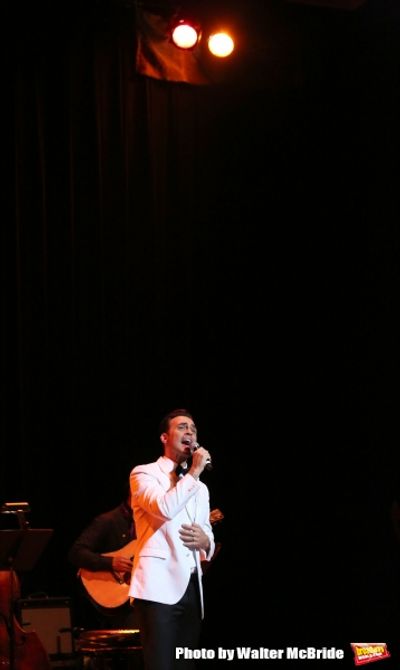 Cheyenne Jackson Photo