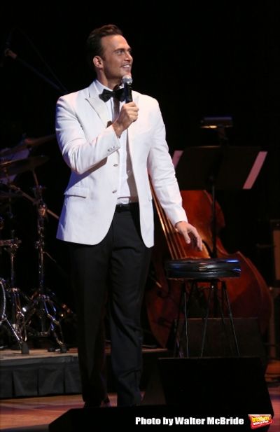 Cheyenne Jackson Photo