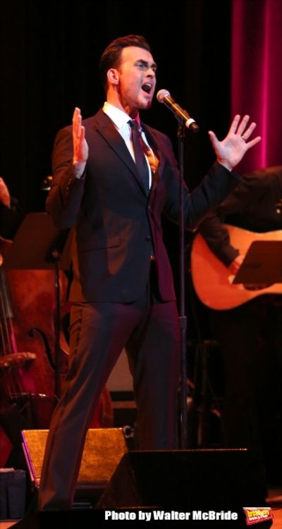 Cheyenne Jackson Photo