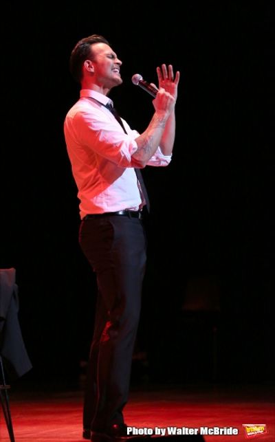 Cheyenne Jackson Photo