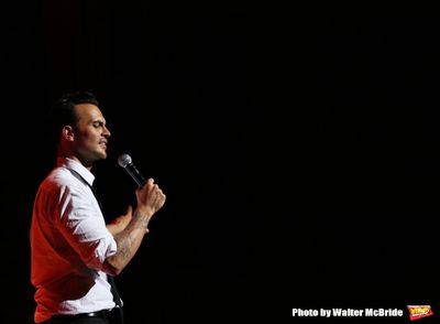 Cheyenne Jackson Photo