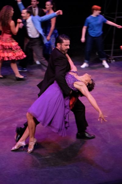 Patrick Duffy, Michelle Alves and the cast of WEST SIDE STORY Photo