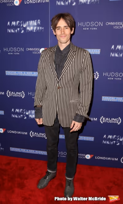 Reeve Carney Photo