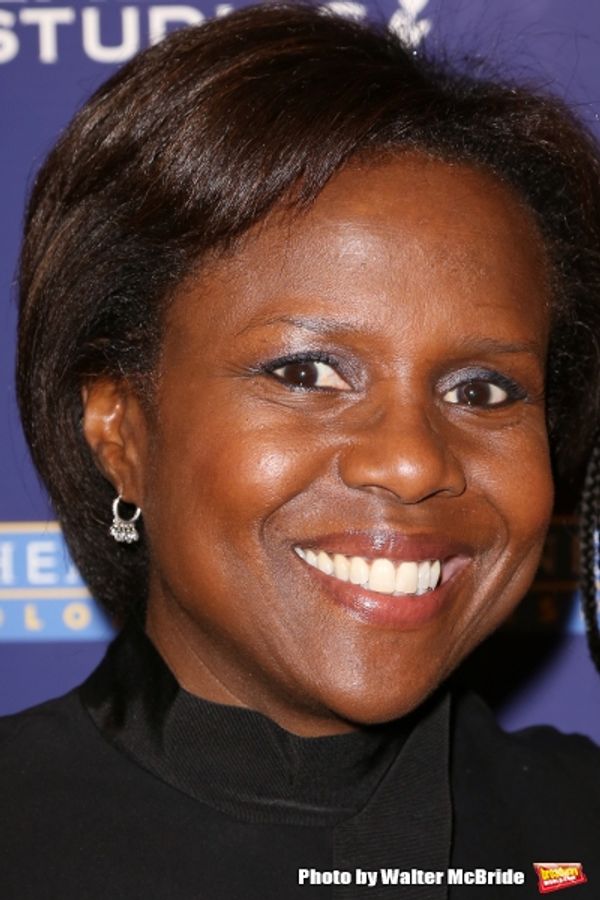 Deborah Roberts Photo