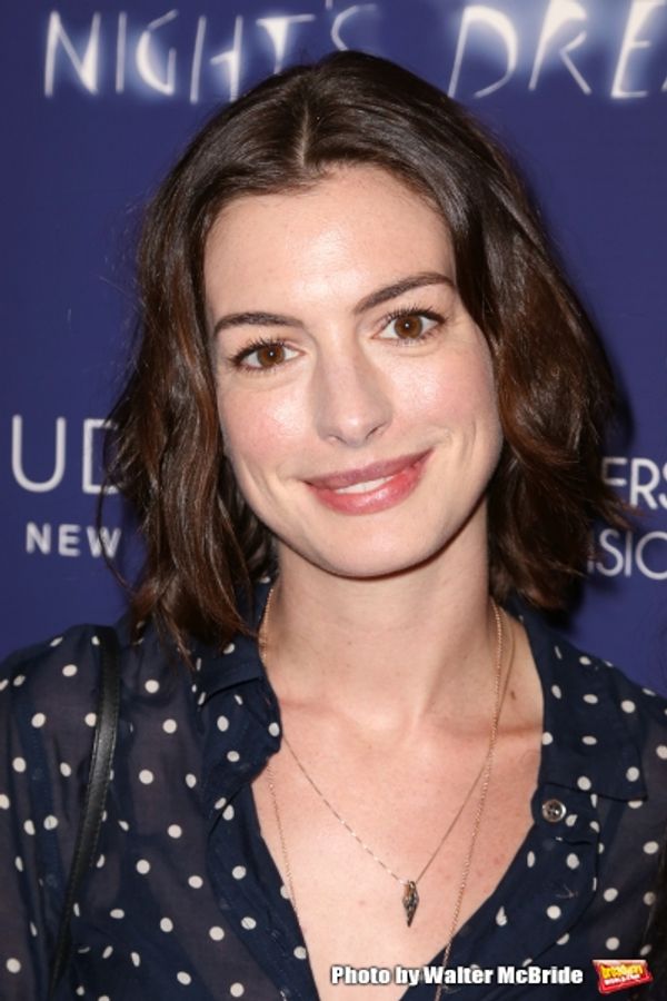 Anne Hathaway Photo