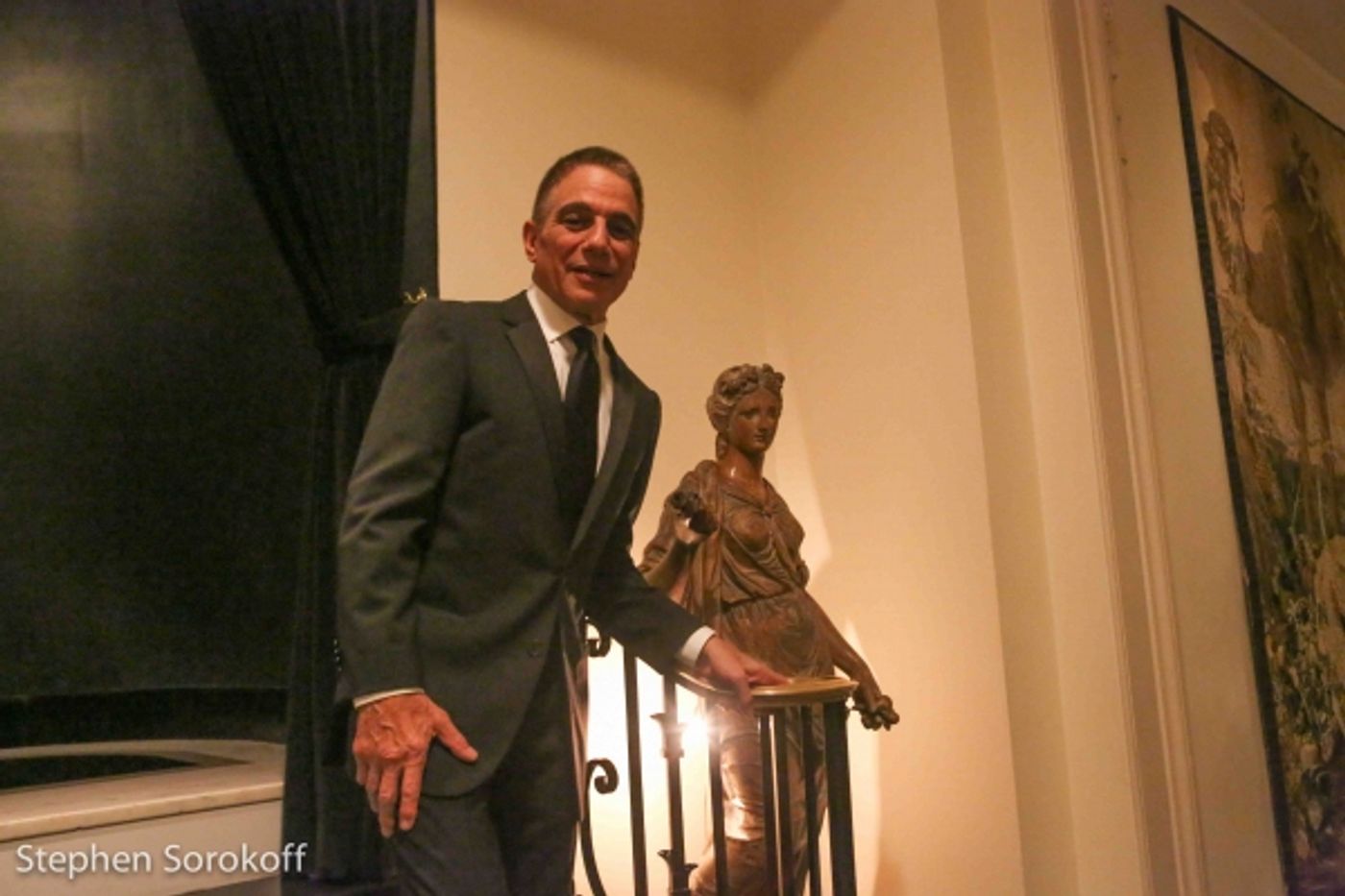 Photo Coverage: Tony Danza Makes Cafe Carlyle Debut with STANDARDS & STORIES  Image