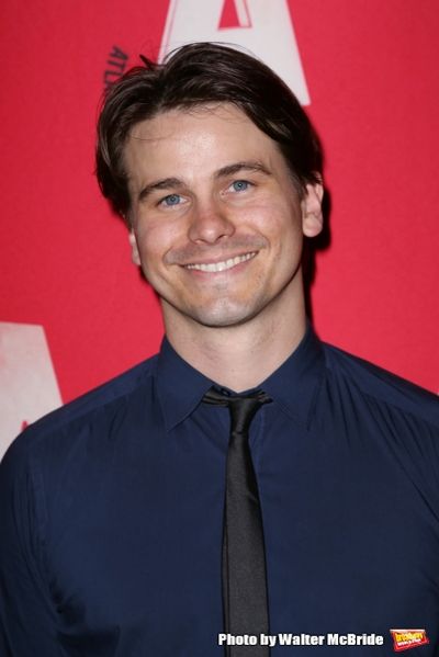 Jason Ritter Photo