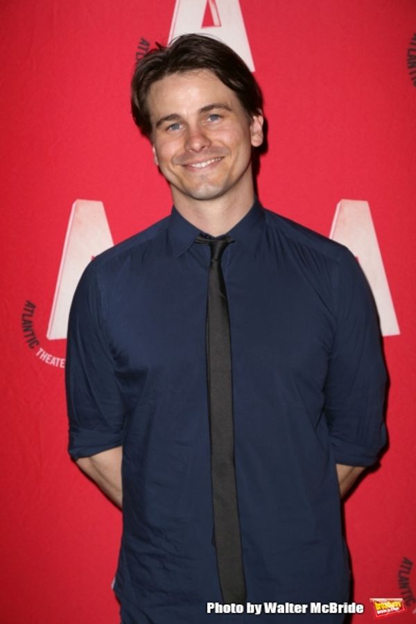 Jason Ritter Photo