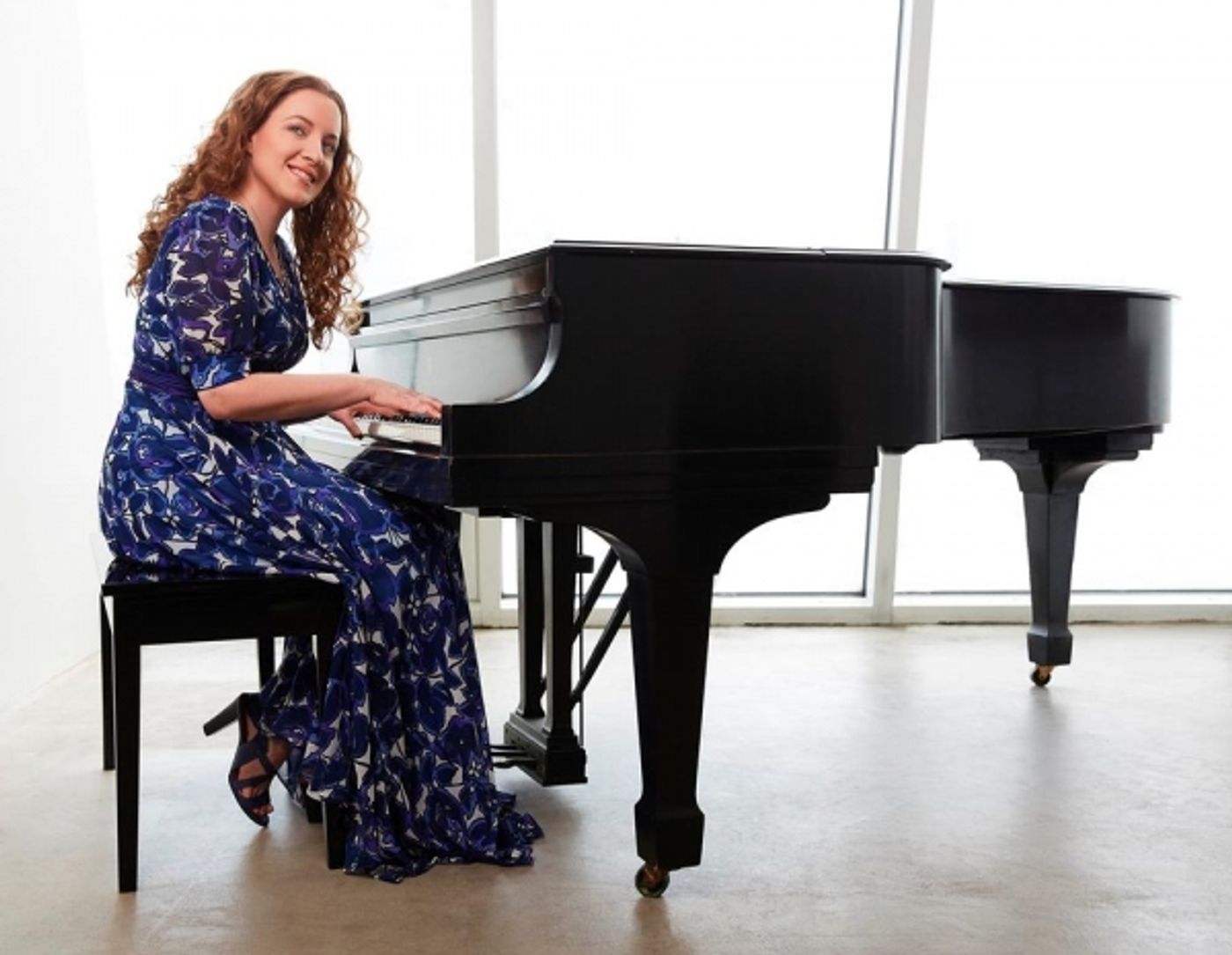 Photo Flash: Sneak Peek at Abby Mueller in BEAUTIFUL National Tour, Coming to the Broward Center  Image