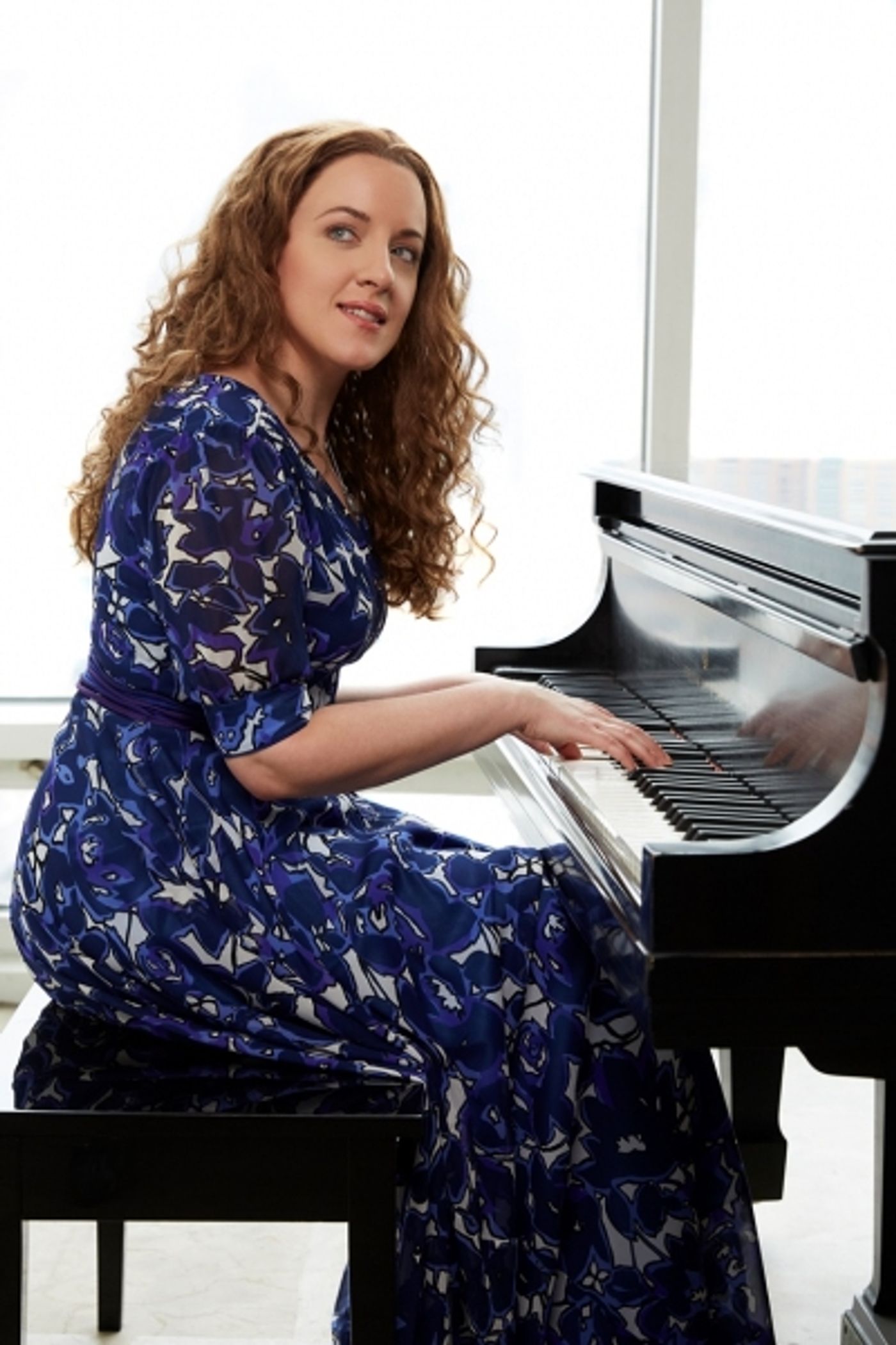 Photo Flash: Sneak Peek at Abby Mueller in BEAUTIFUL National Tour, Coming to the Broward Center  Image