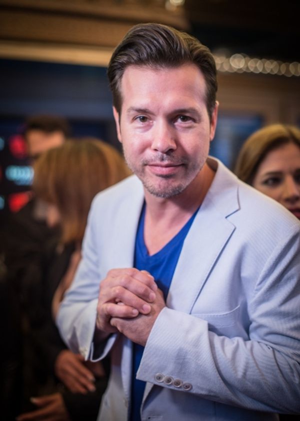 Jon Seda (Chicago Fire, Chicago PD) Photo
