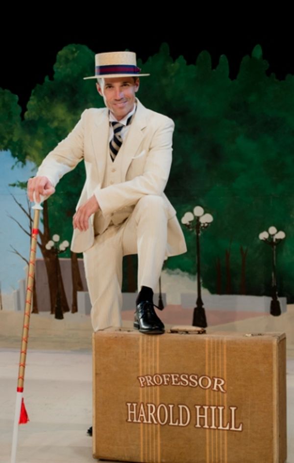 Craig Cady as Harold Hill Photo