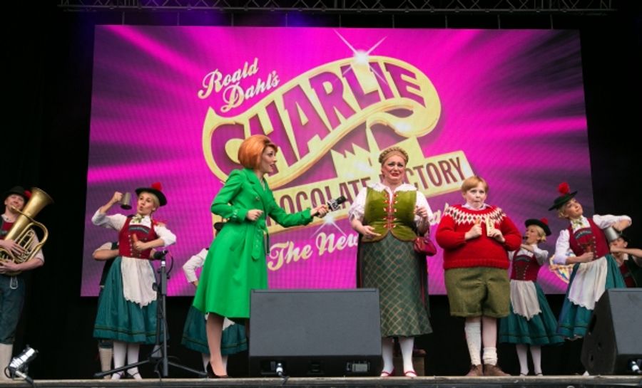 Photo Coverage: The Latest From West End Live - THE COMMITMENTS, PHANTOM, JERSEY BOYS And More! Image