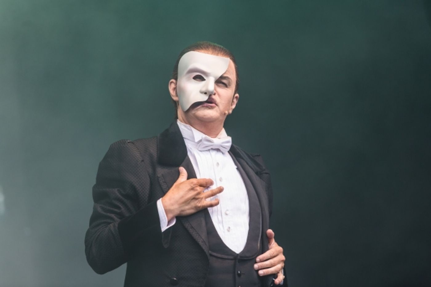 Photo Coverage: The Latest From West End Live - THE COMMITMENTS, PHANTOM, JERSEY BOYS And More! Photo Coverage: The Latest From West End Live - THE COMMITMENTS, PHANTOM, JERSEY BOYS And More! Image
