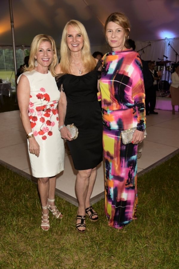 Lisa Herbert ,Sara Herbert Galloway, Daniela Zahradnikova Photo