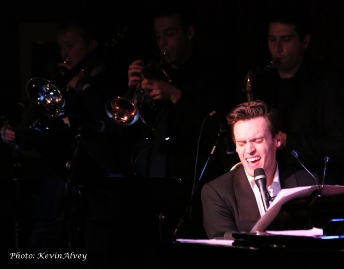 Photo Flash: JERSEY BOYS' Erich Bergen Returns to Birdland  Image