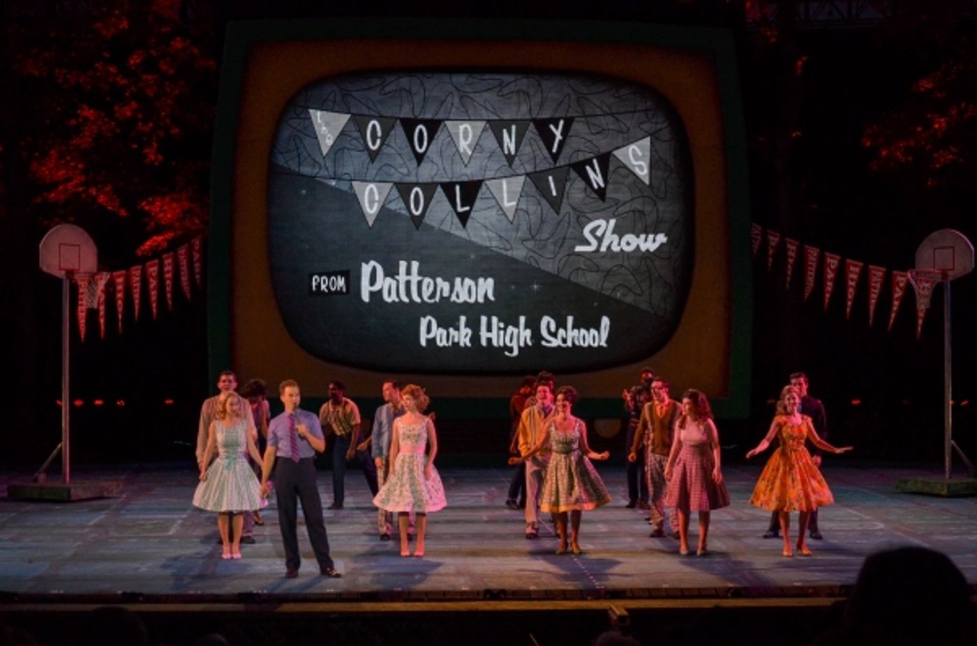 Photo Flash: First Look at Ryann Redmond, Bryan Batt & More in HAIRSPRAY at The Muny!  Image