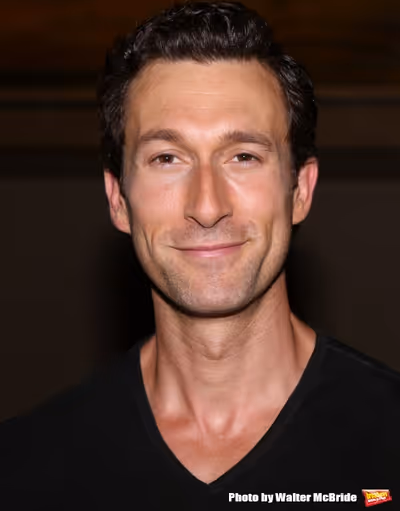 Aaron Lazar Photo