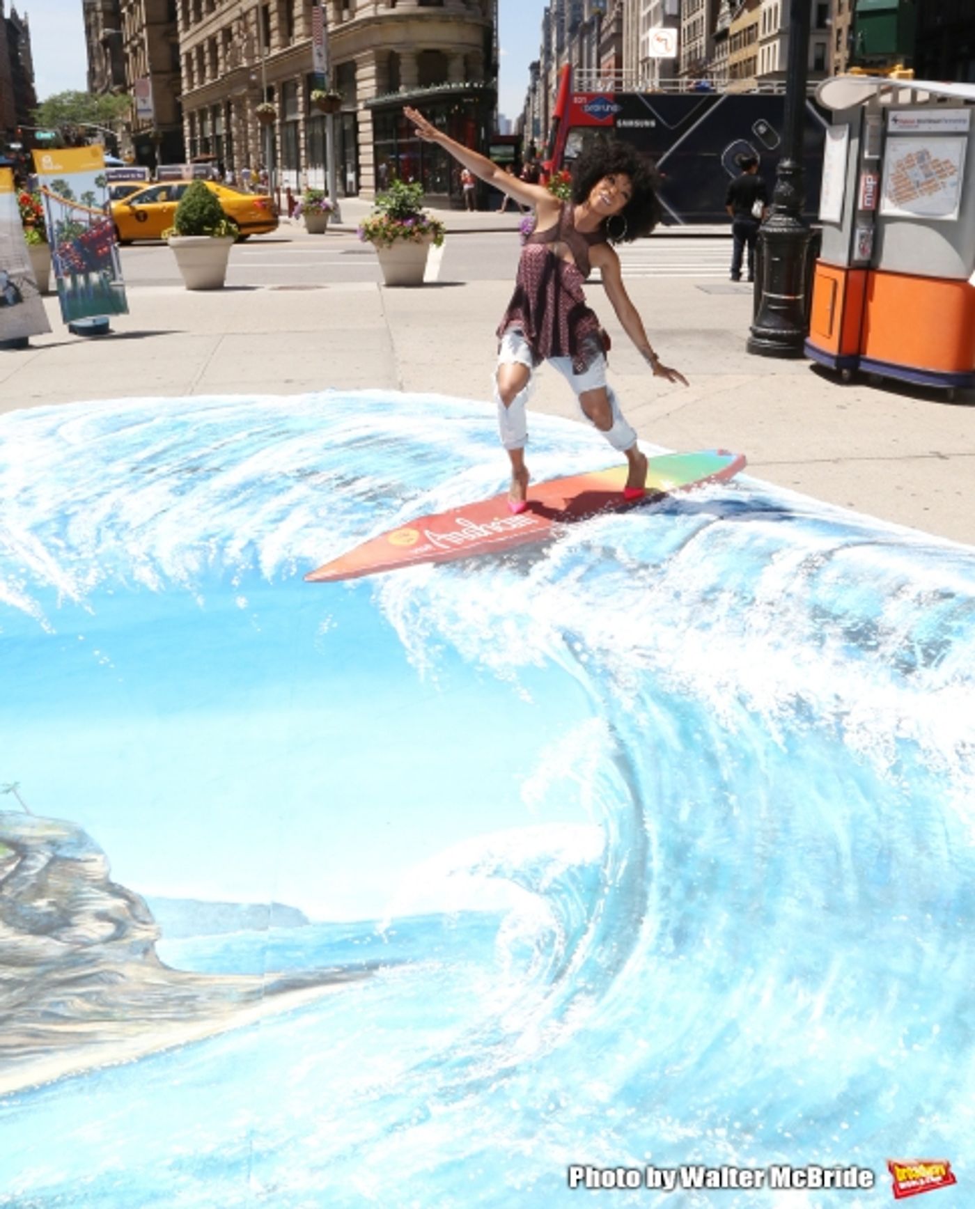 Photo Coverage: Brandy Norwood, Nate Berkus and More Help Bring Anaheim to the Big Apple  Image