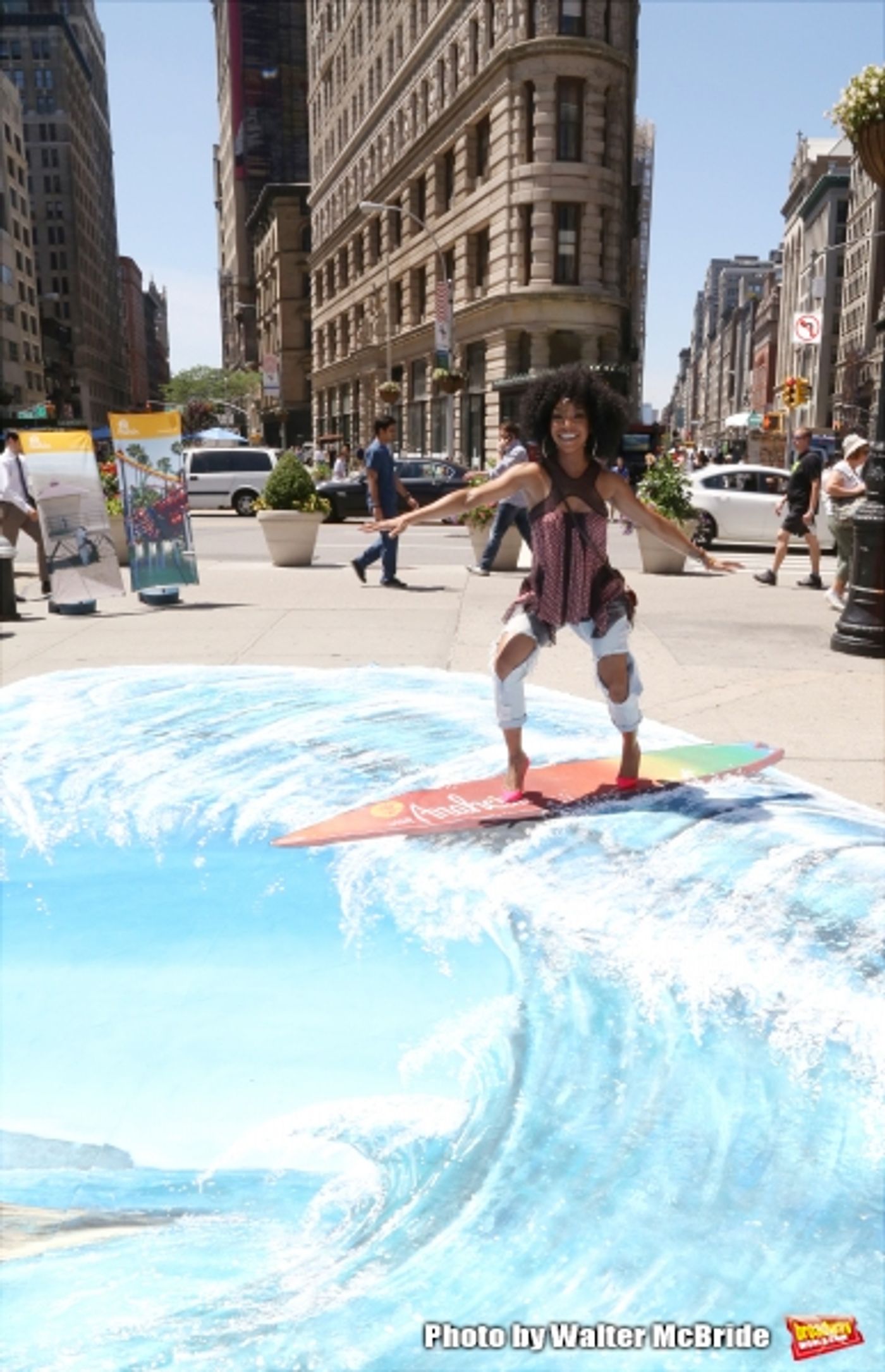 Photo Coverage: Brandy Norwood, Nate Berkus and More Help Bring Anaheim to the Big Apple  Image