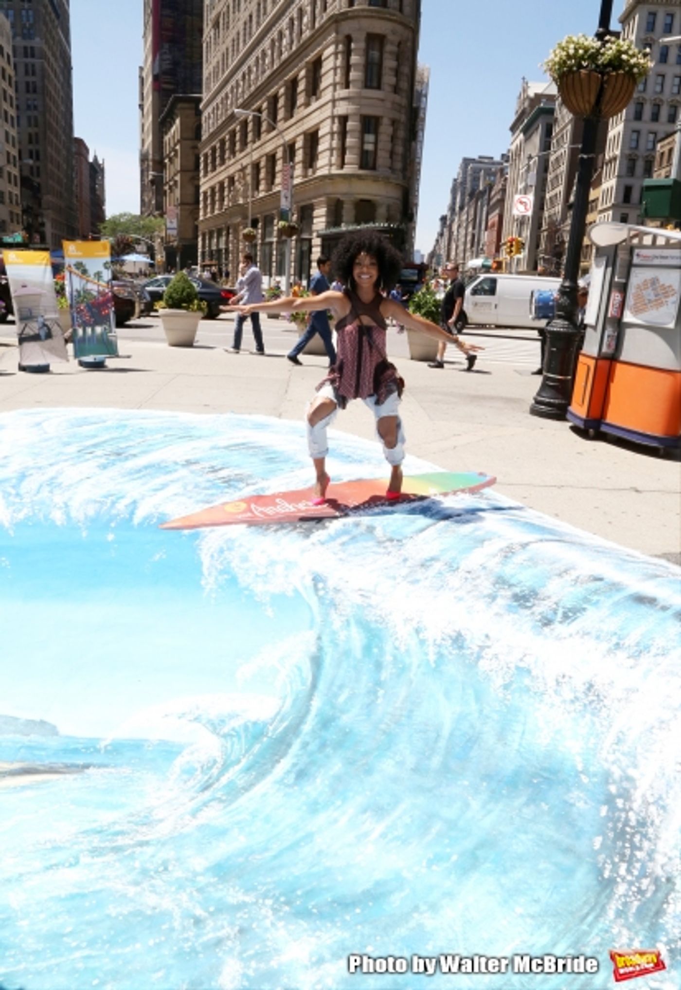 Photo Coverage: Brandy Norwood, Nate Berkus and More Help Bring Anaheim to the Big Apple  Image