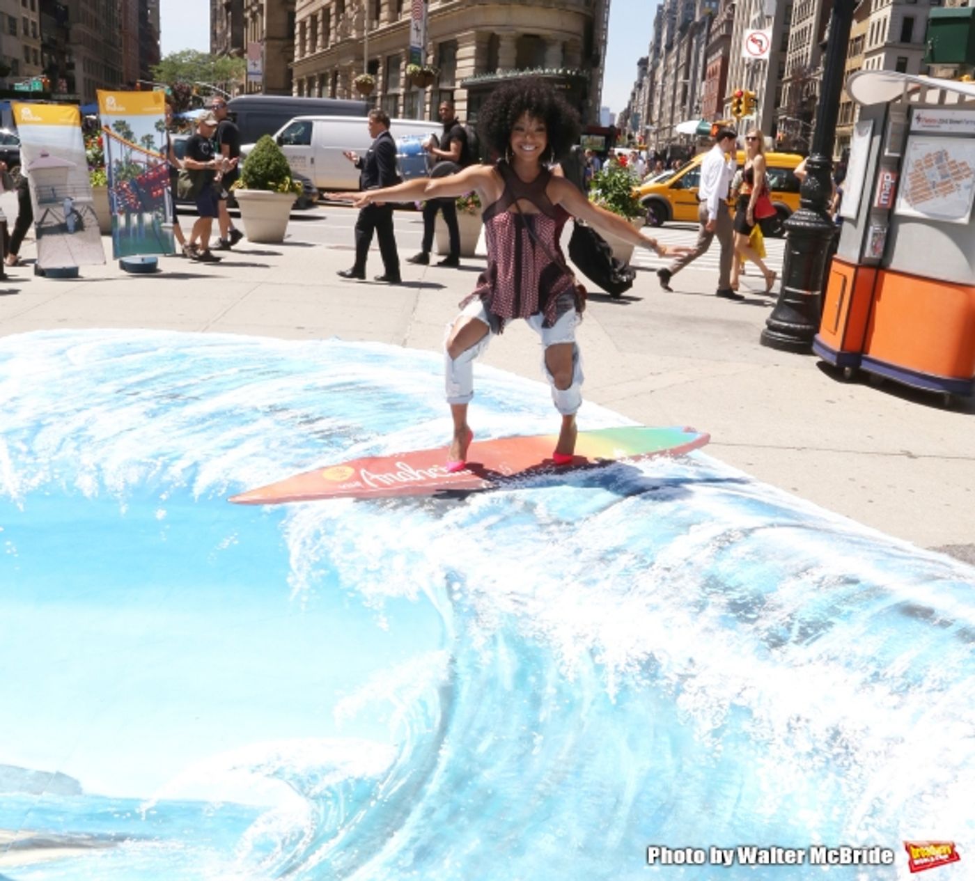 Photo Coverage: Brandy Norwood, Nate Berkus and More Help Bring Anaheim to the Big Apple  Image