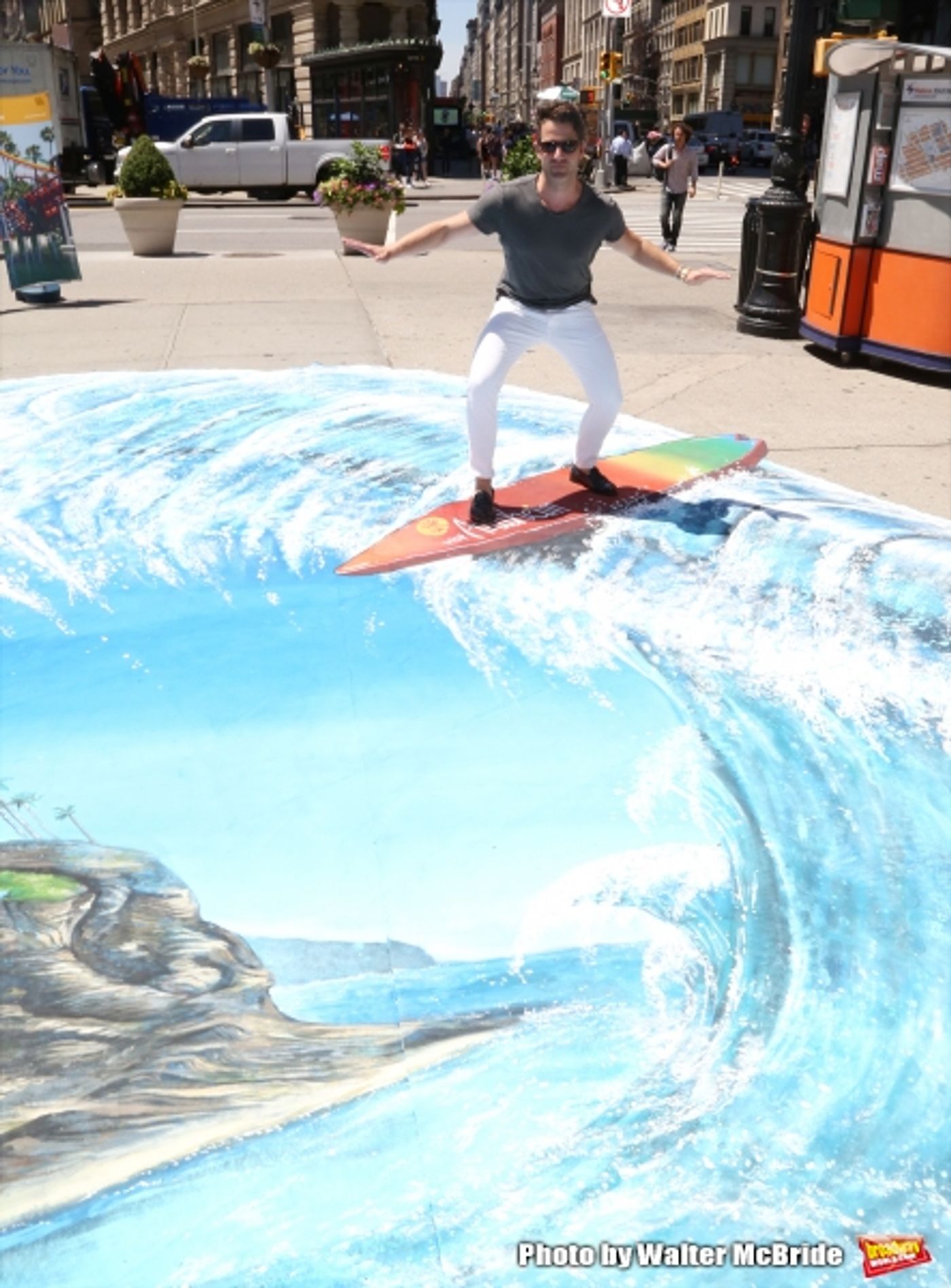 Photo Coverage: Brandy Norwood, Nate Berkus and More Help Bring Anaheim to the Big Apple  Image