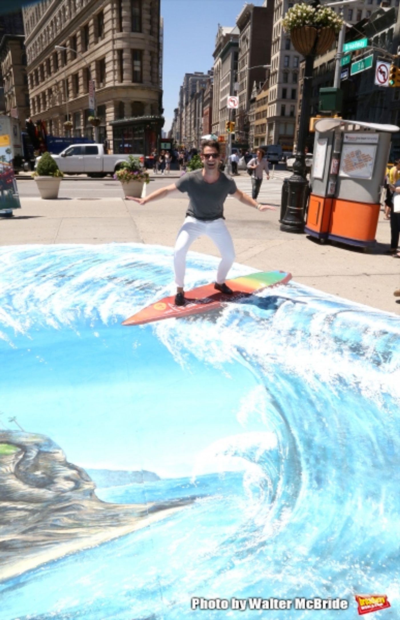 Photo Coverage: Brandy Norwood, Nate Berkus and More Help Bring Anaheim to the Big Apple  Image