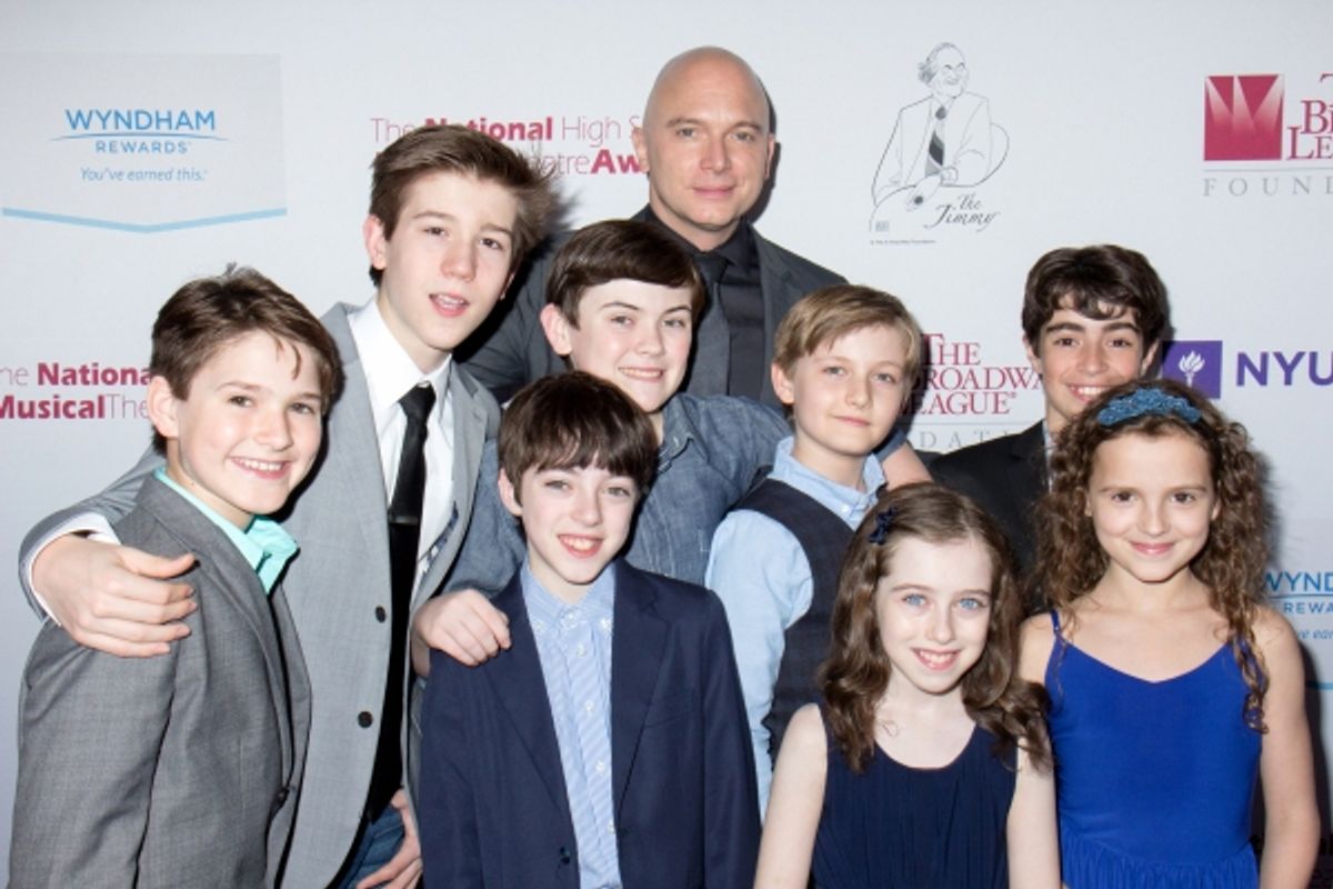 Michael Cerveris with the kids of FINDING NEVERLAND and MATILDA at 