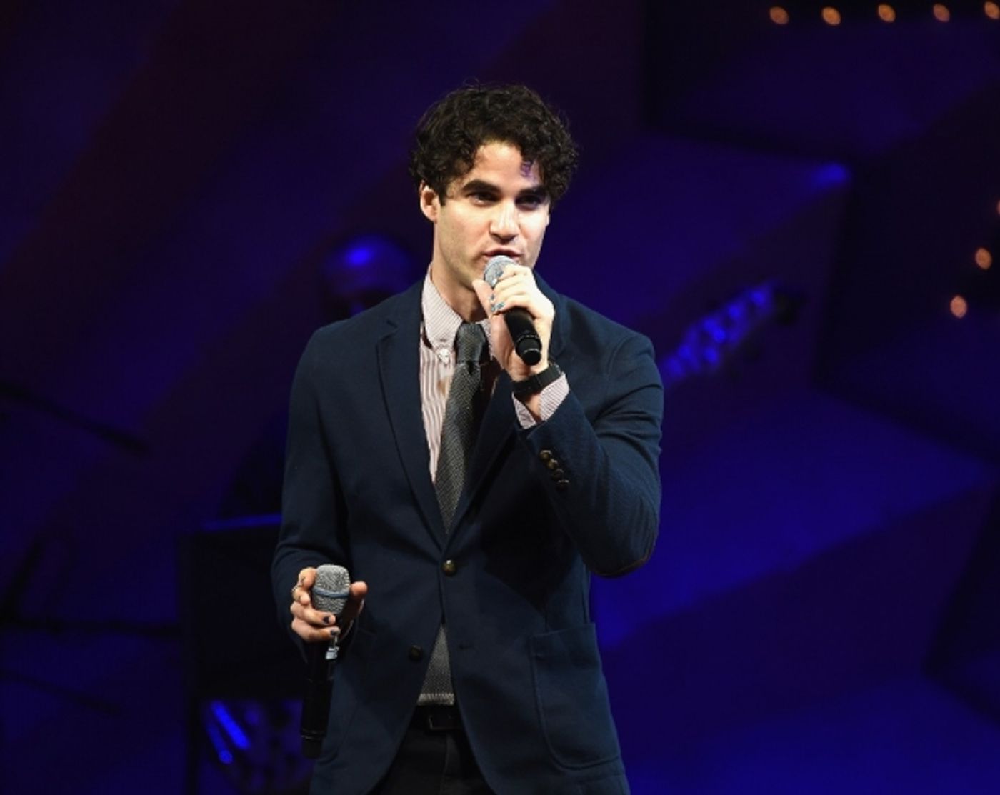 Photo Flash: Darren Criss, Tina Fey and More at 'VOICES FOR THE VOICELESS' Foster Kids Benefit Photo Flash: Darren Criss, Tina Fey and More at 'VOICES FOR THE VOICELESS' Foster Kids Benefit Image
