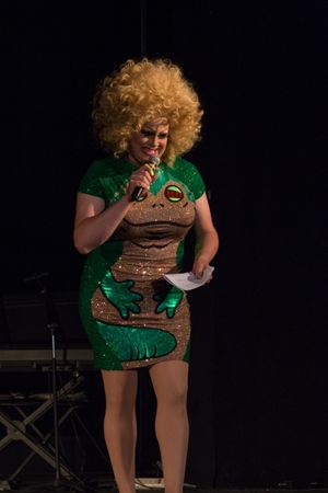 Host Nina West Photo