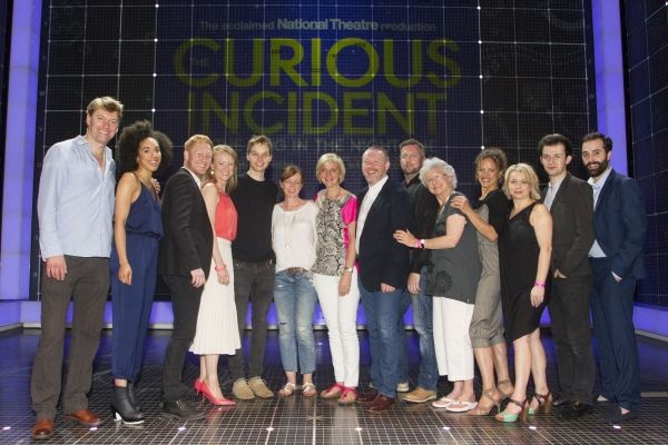 Stephen Beckett, Pearl Mackie, Matthew Trevannion, Mary Stockley, Sion Daniel Young,  Photo