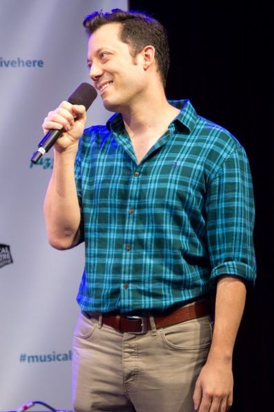 John Tartaglia Photo