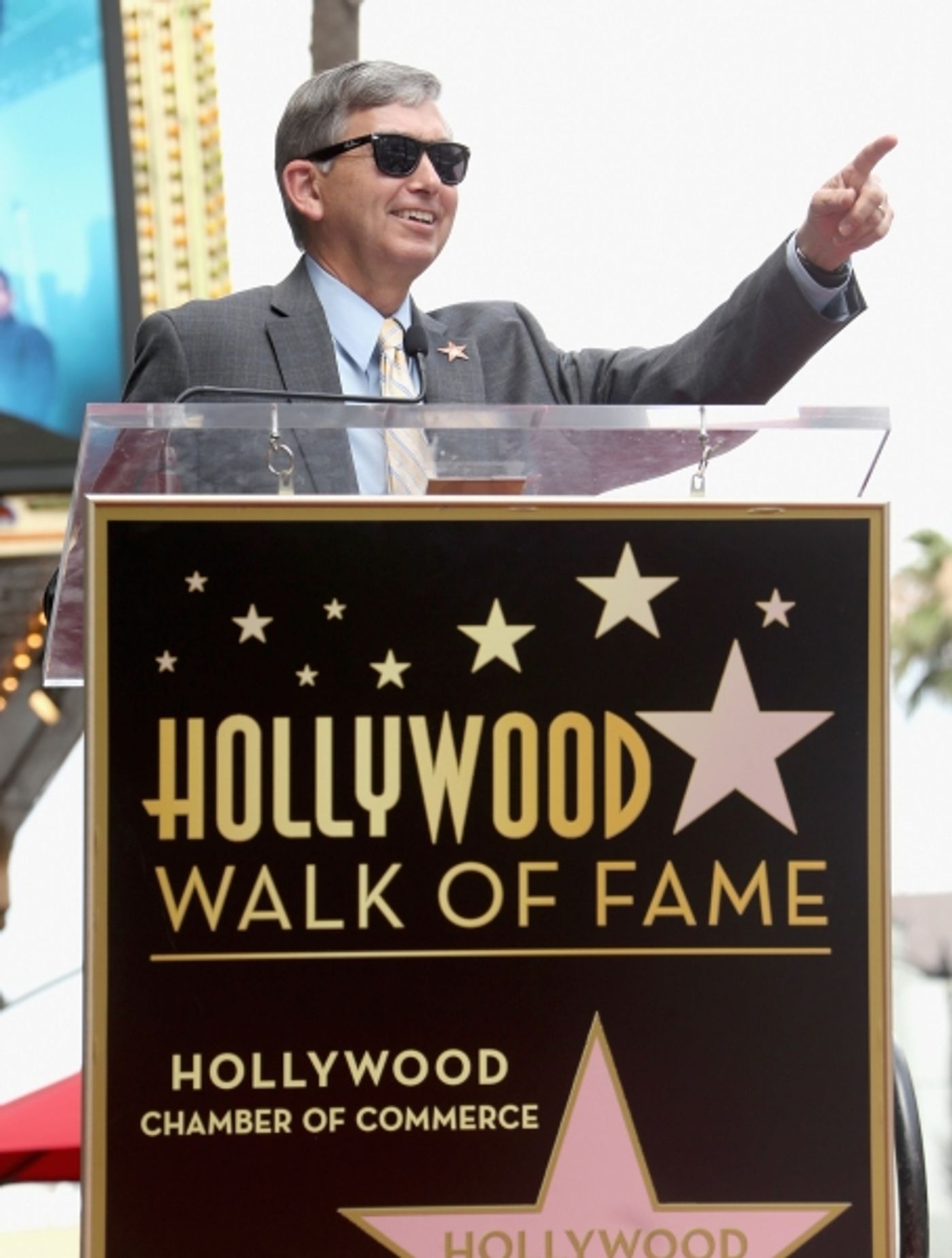 Photo Flash: ANT-MAN's Paul Rudd Receives Star on the Hollywood Walk of Fame  Image