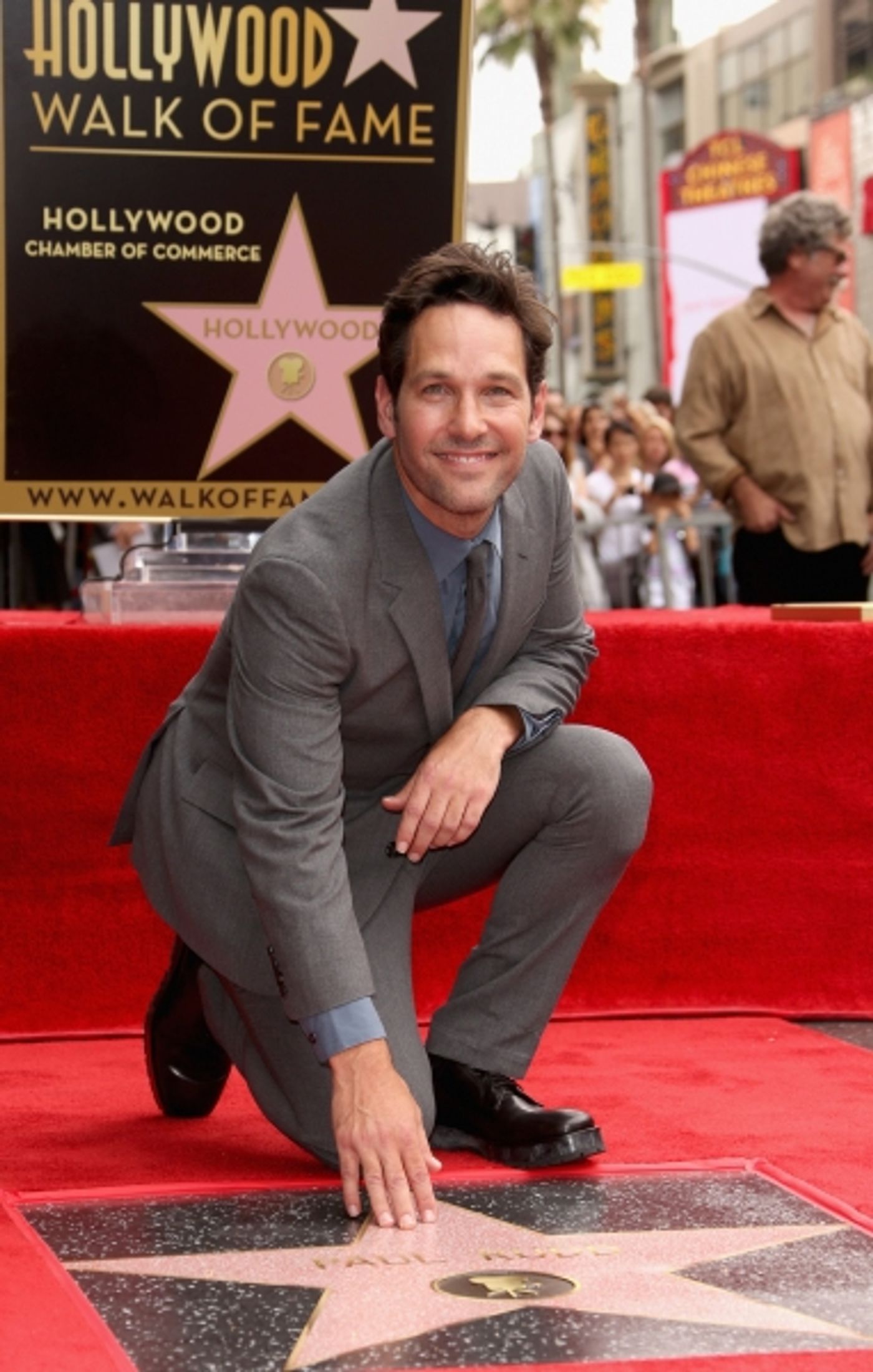 Photo Flash: ANT-MAN's Paul Rudd Receives Star on the Hollywood Walk of Fame  Image