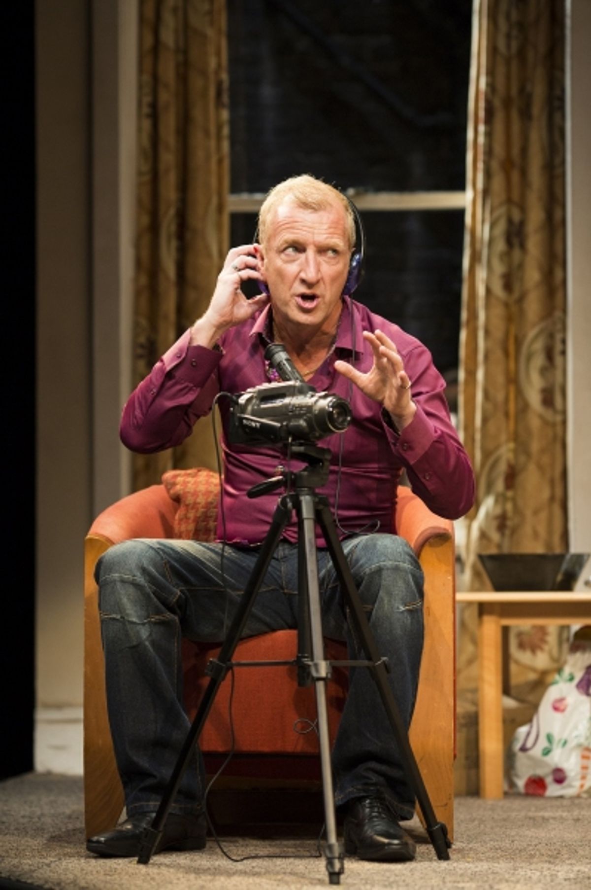 Steffan Rhodri as Morrie at 