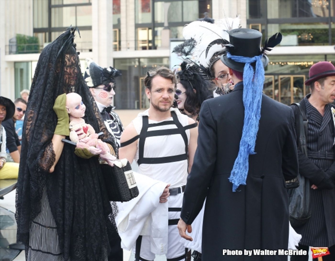 Photo Coverage: On the Black Carpet for Lincoln Center Festival's MUSIC FROM THE FILMS OF TIM BURTON  Image