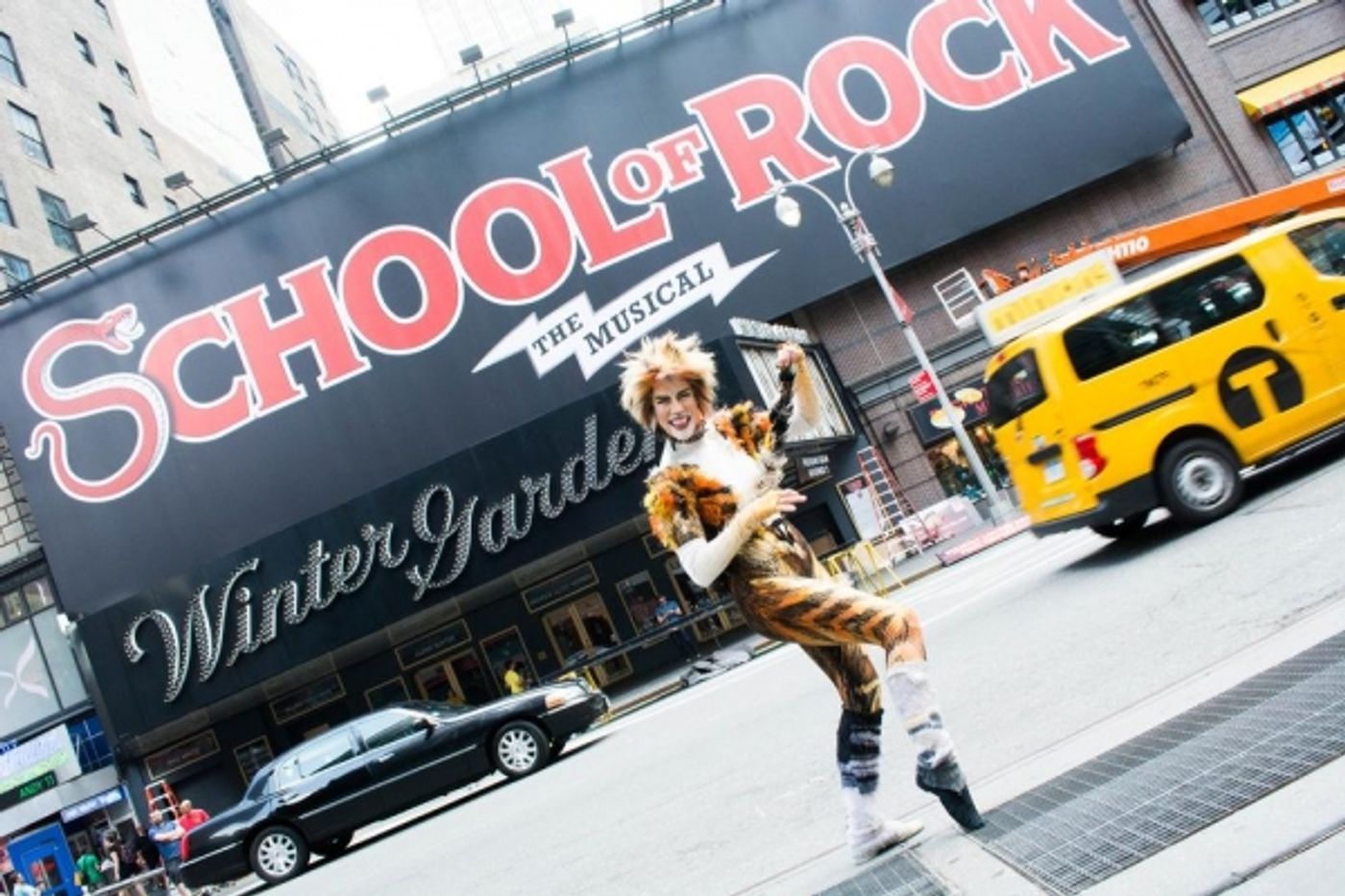 Photo Flash: SCHOOL OF ROCK Takes Over CATS' Former Broadway Home Photo Flash: SCHOOL OF ROCK Takes Over CATS' Former Broadway Home Image